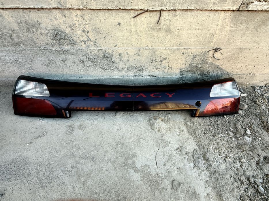 Задний фара на Субару легаси  Б4 понорама