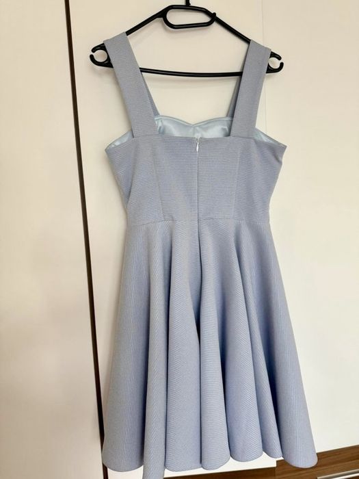 Официална рокля