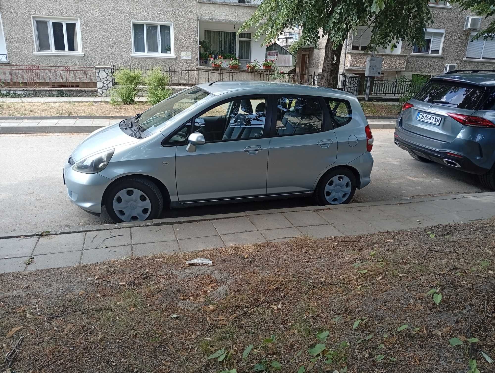 Продава се Honda Jazz – 2006 г., 1.2 бензин