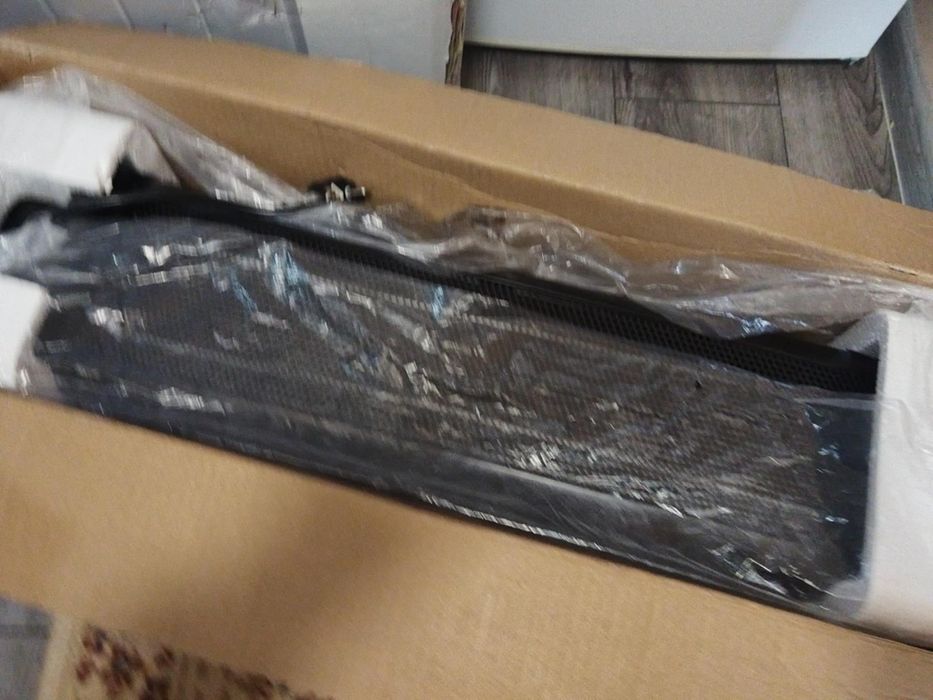 Конвектор Blackdecker ЧИСТО НОВА