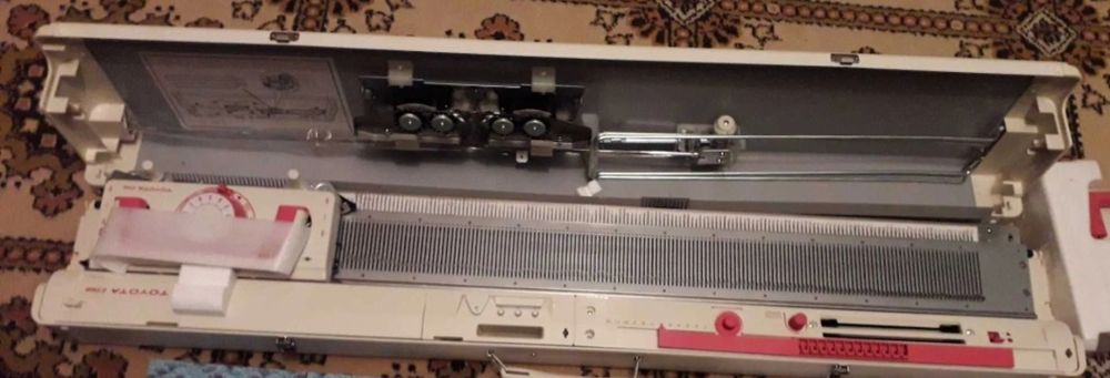 Вязальная машина Toyota KS-858