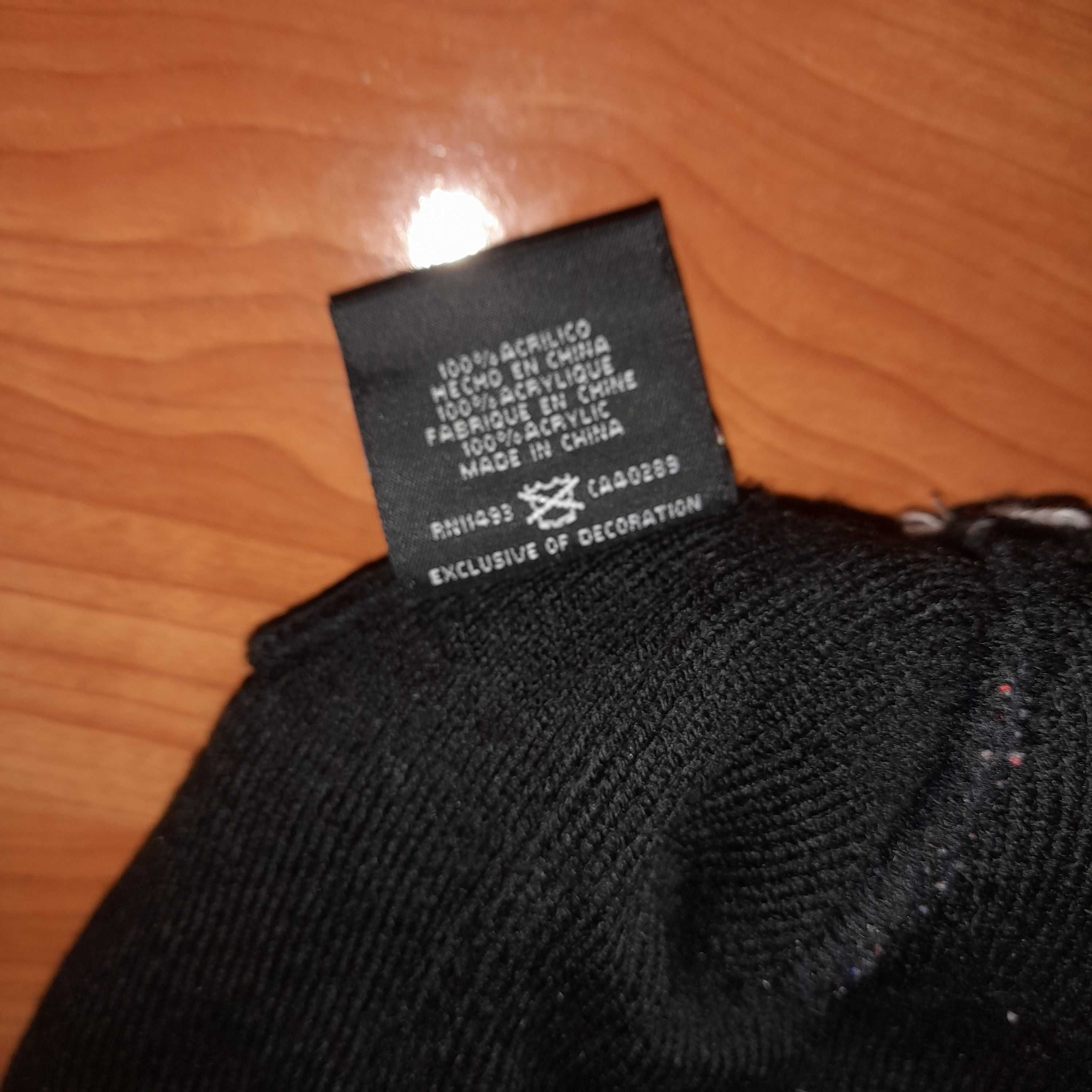 Fes cu moț new era beanie knicks negru izolat adult