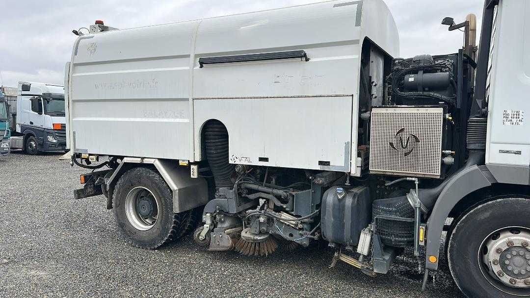 Maturatoare stradala Mercedes Actros