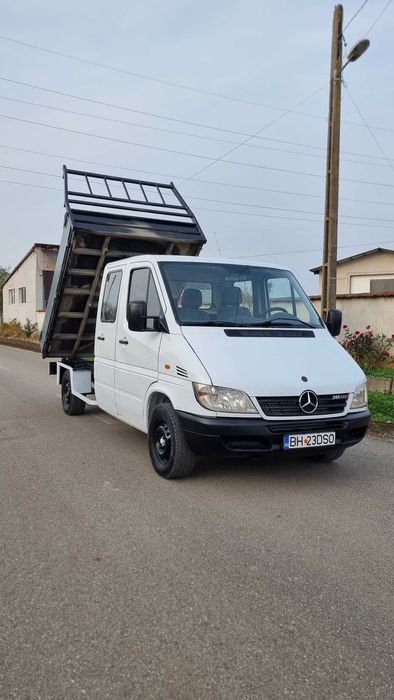 Mercedes Sprinter Basculabil cu 7 Locuri