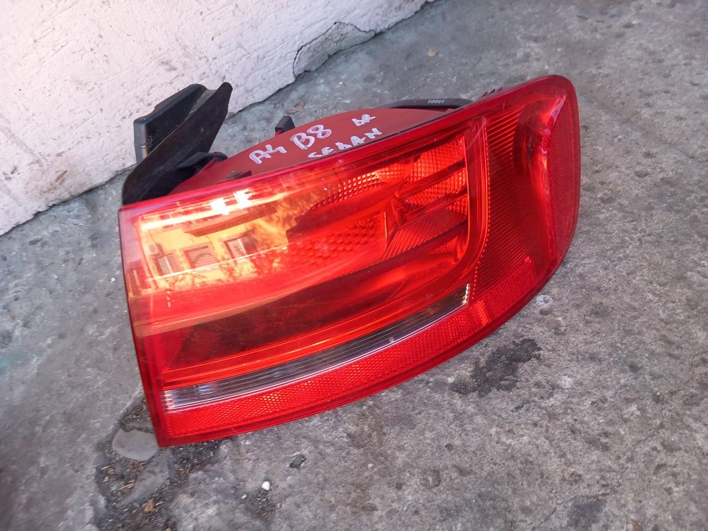 Stop dreapta aripa Audi A4 B8 berlina 2009