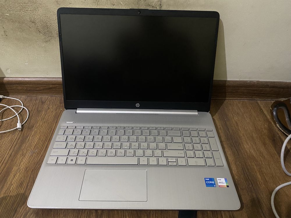 HP laptop 15 dyum