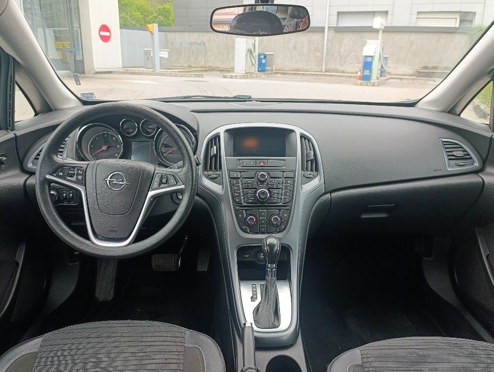 Opel Astra 2.0 автоматик