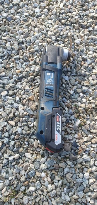Mutimaster/multifunctional Bosch GOP 18V-26