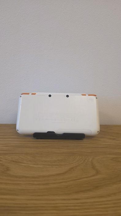 New Nintendo 2DS XL, 2000 jocuri Modat, 19 in 1