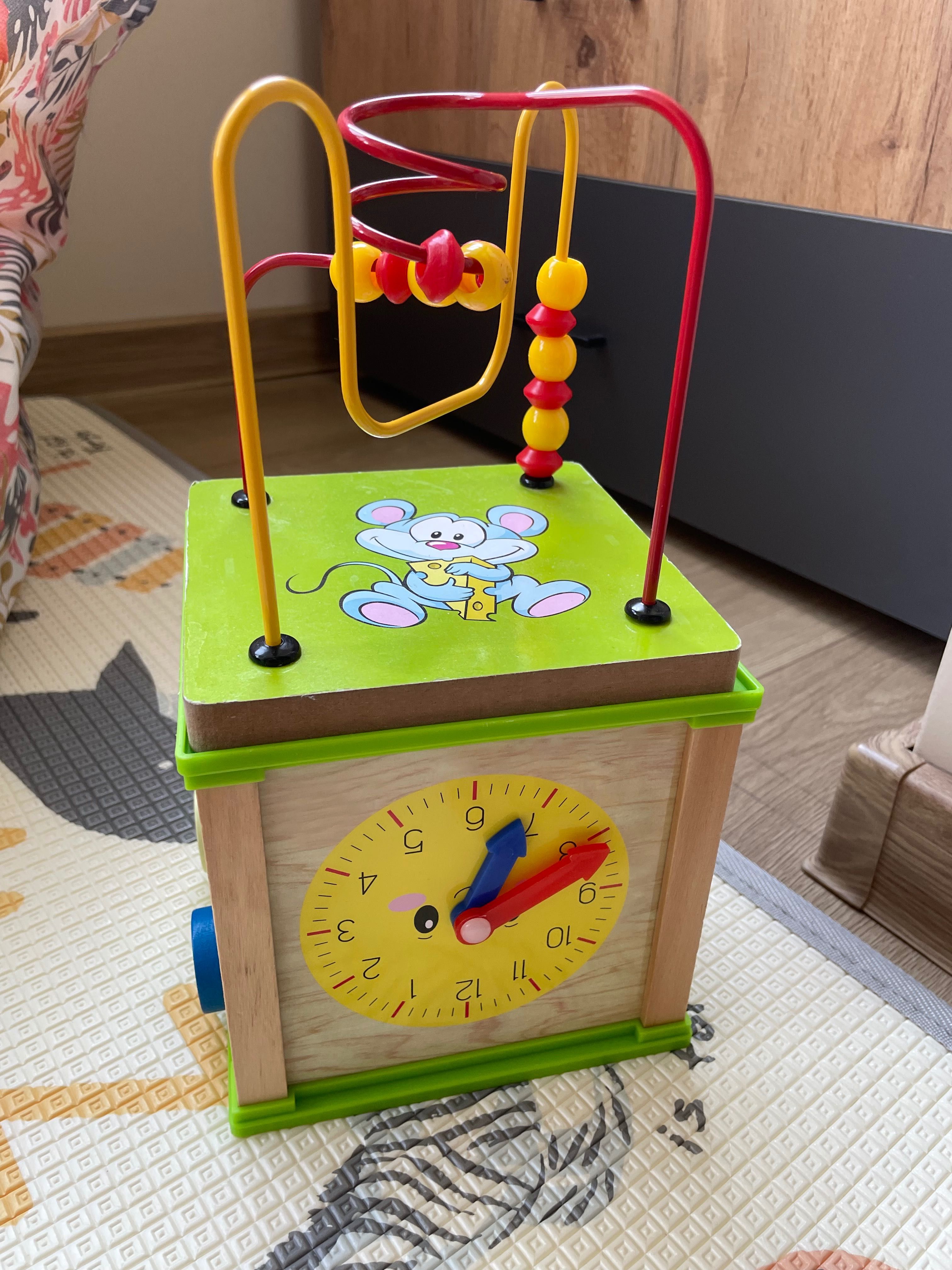 Интерактивна играчка куб