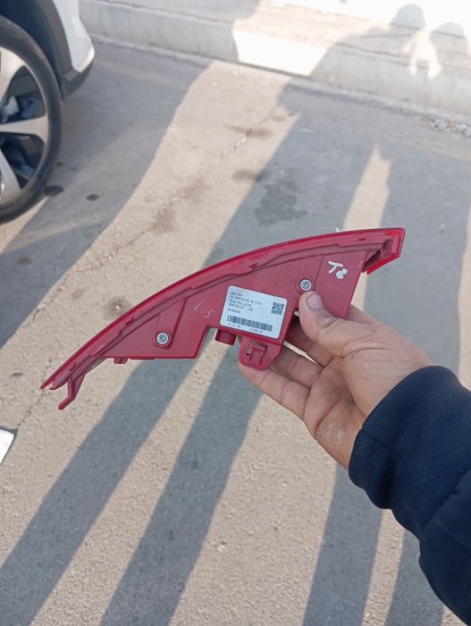 BMW X7 orqa otrejatl