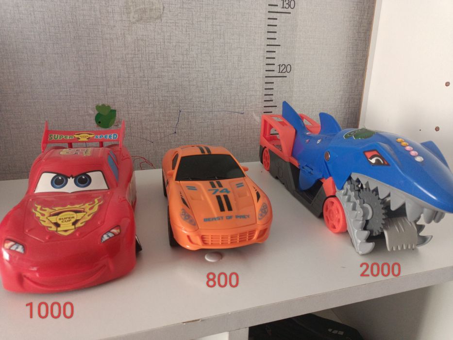 Продам игрушки для мальчика