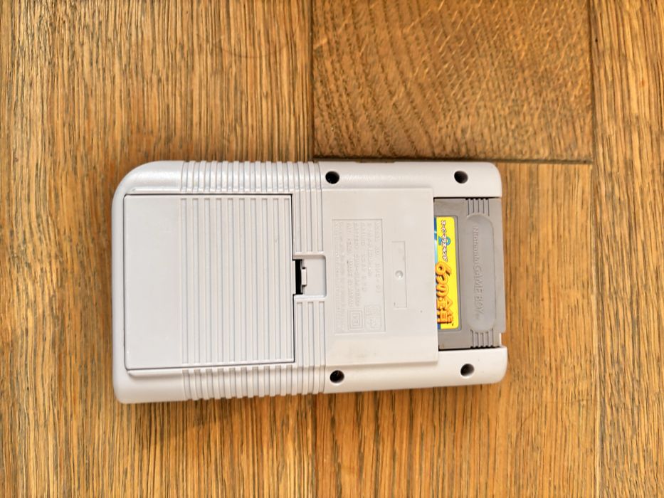Game Boy original , restaurat