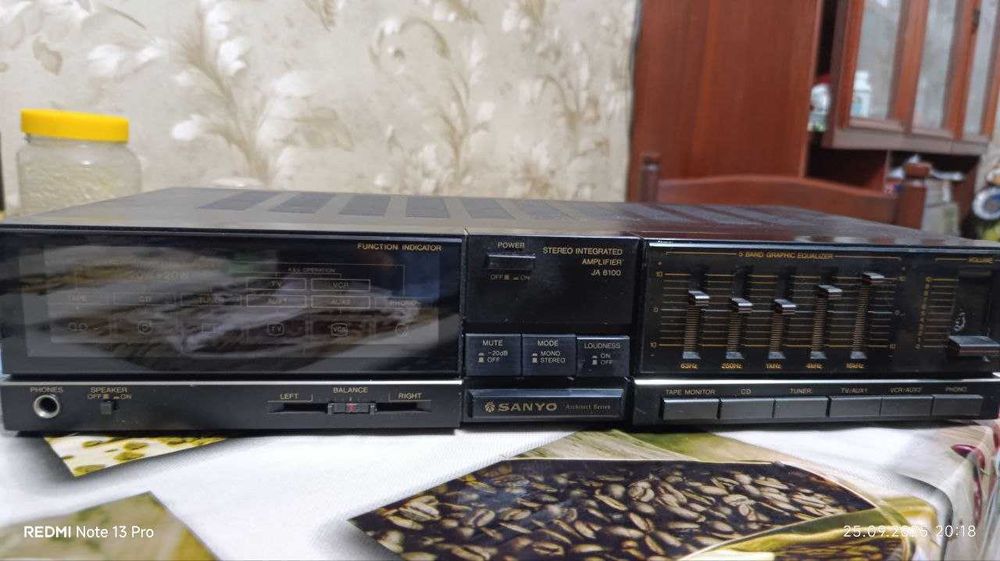 Продаю усилитель SANYO 6100.