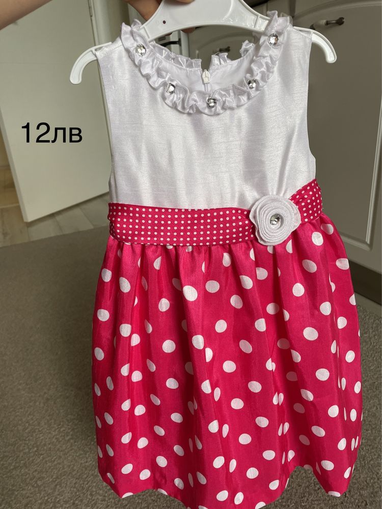 Детски рокли размер 12-18м  и 2-3г