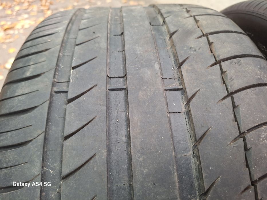 2бр 255/40/17 Мишелин