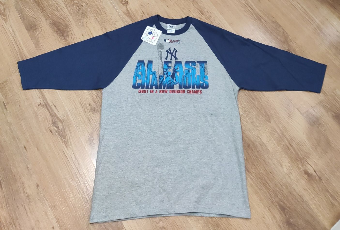 Tricou Lee Genuine Merchandise New York Yankees mărime L