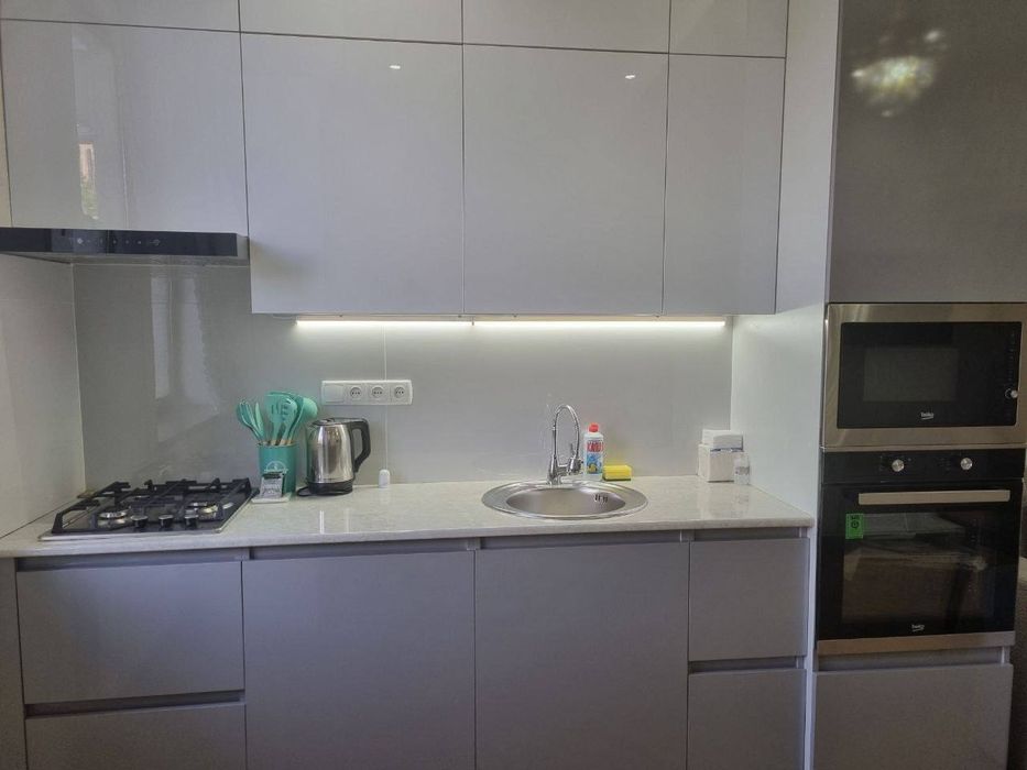 Сдаётся 3х комнатная квартира на 3м этаже с обстановкой Бульвар