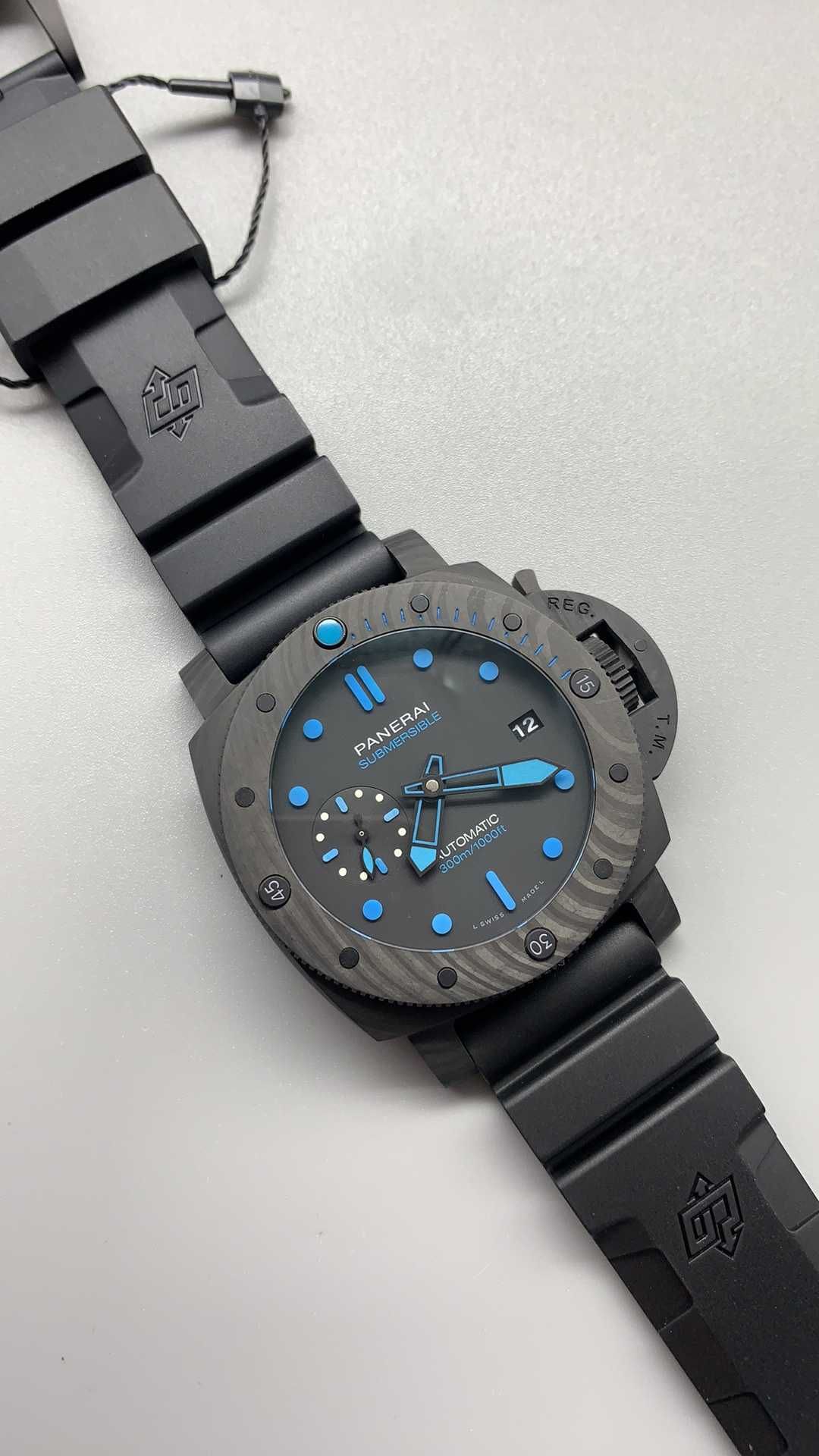 Автоматичен мъжки часовник PANERAI Submersible Carbotech 42