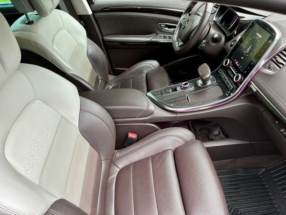 Renault Espace Initiale Paris
