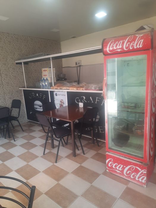 To'qimachi bozorda kafe ijaraga beriladi jihhozlri bilan