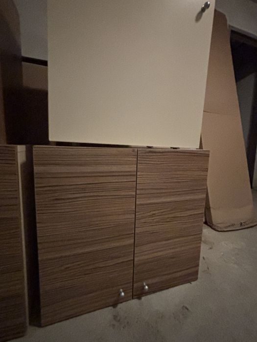 Двойка шкафове 67 см дължина, 60 височина, 40 дълбочина