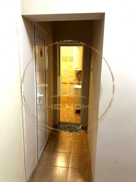 Дава се под наем Тристаен апартамент в Варна, ЖП Гара - 100 кв.м за 750 € - Снимка #5