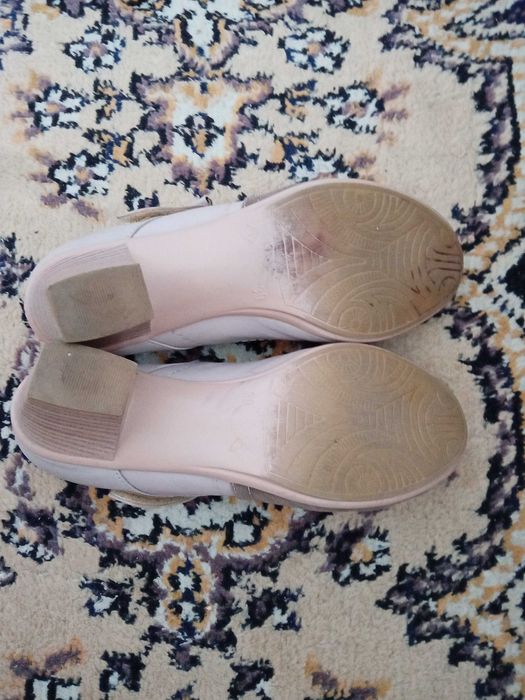 Дамски обувки с ток