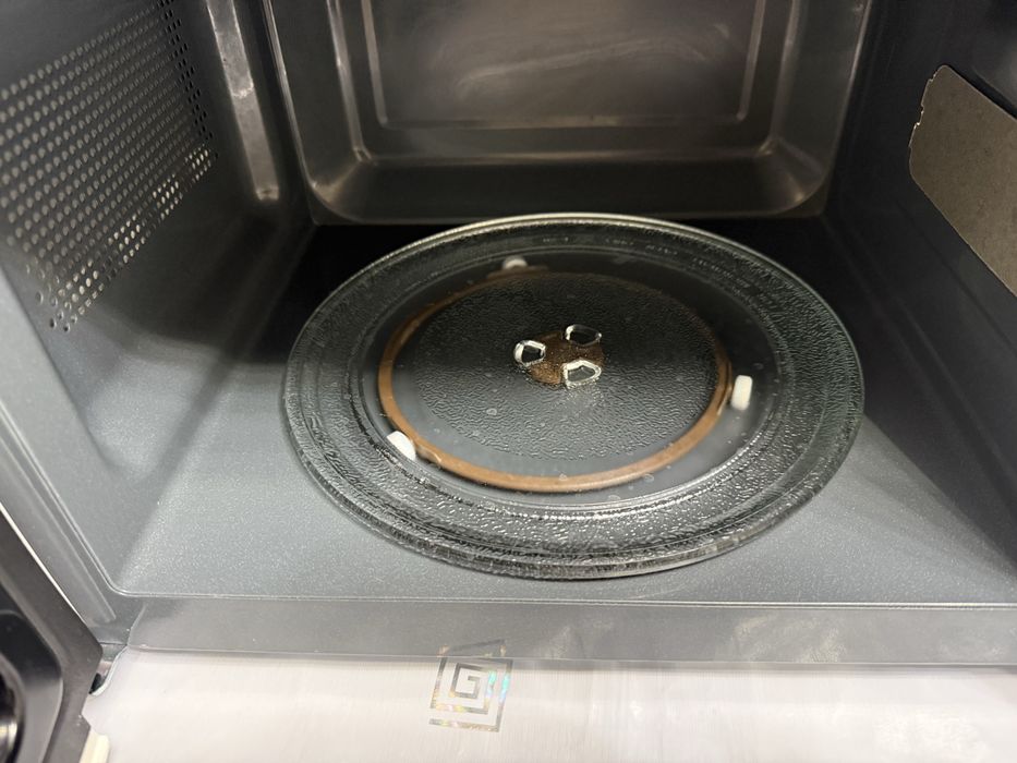 Продам микроволновую печку  ava