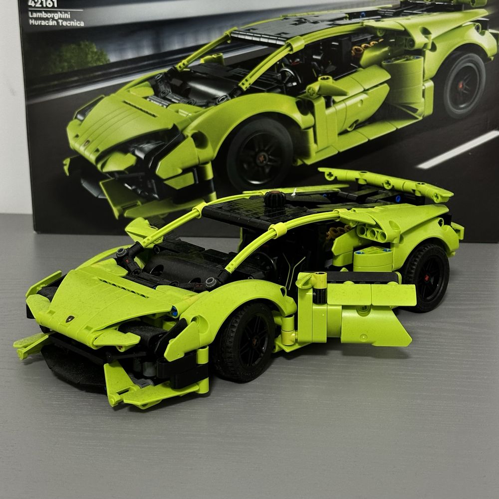 LEGO Technic Lamborghini Huracán