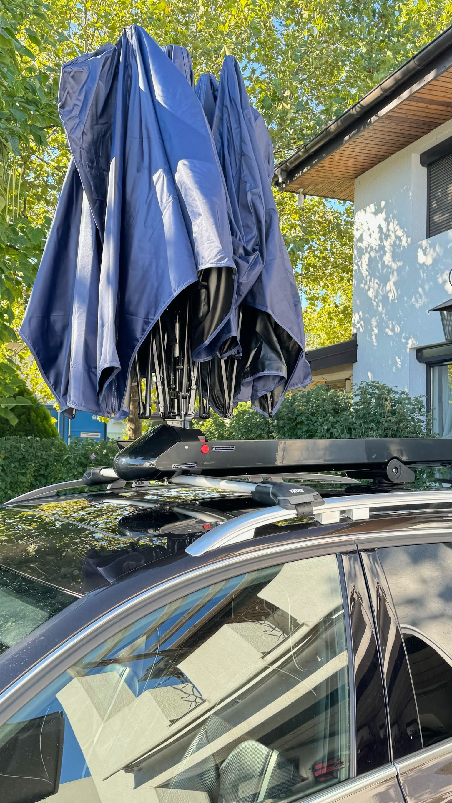 Vand umbrela auto cu telecomanda