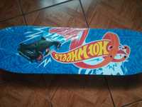 Placa Skateboard Hotwheels