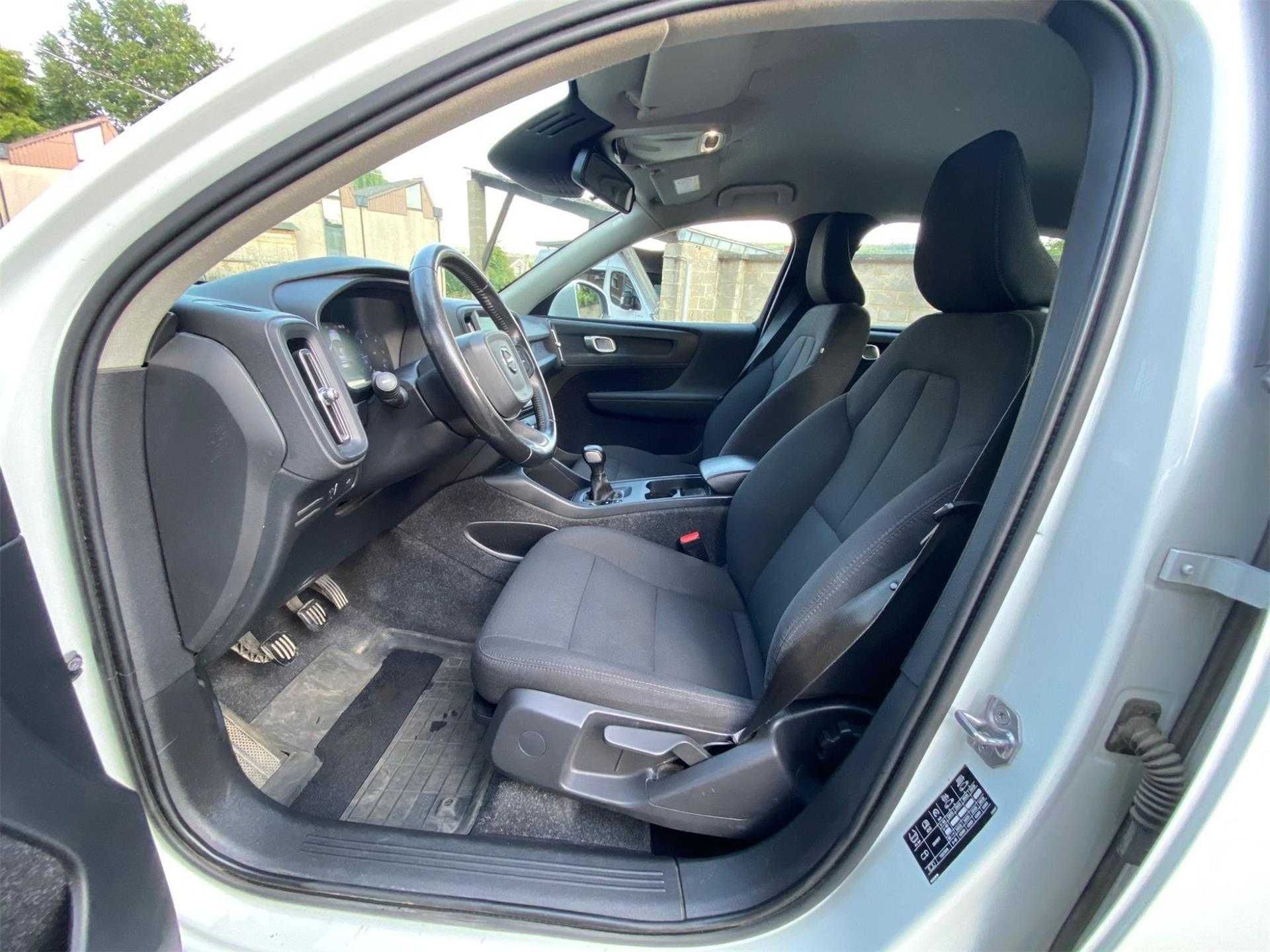 Volvo XC40 2.0 D3 Momentum - Diesel - Manual - 150 hp - 255.249 km