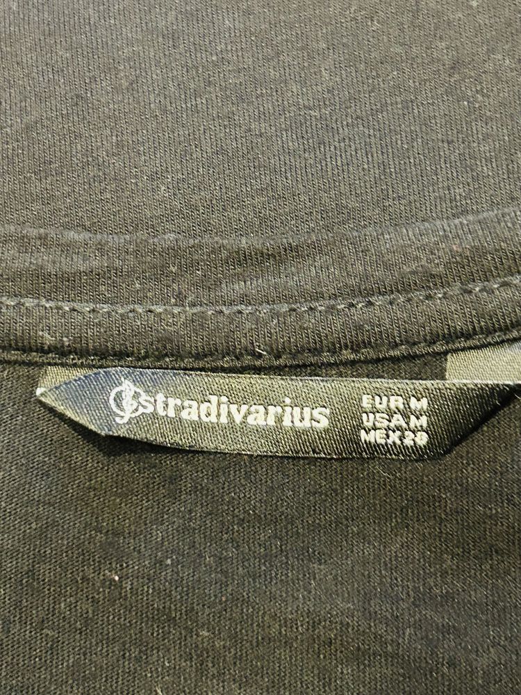 Vând tricou Stradivarius M