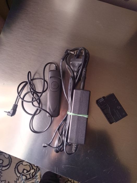 Canon ACK-E8 AC Adapter (DR-E8 quvvat manbai bilan)