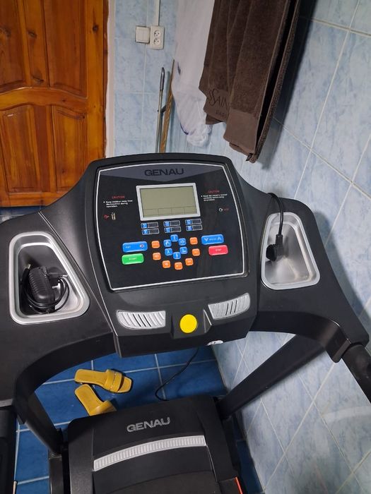 Беговая дорожка в отличном состоянии.