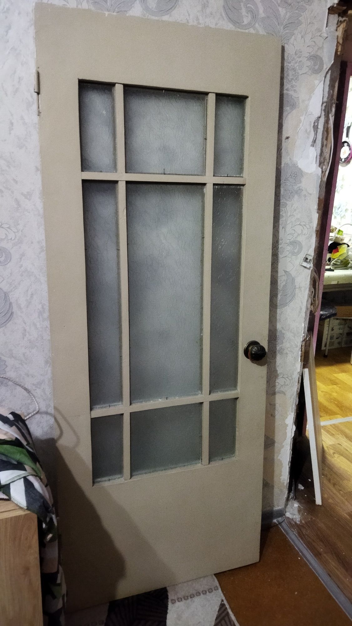 Продам 1 пару дверей без коробки