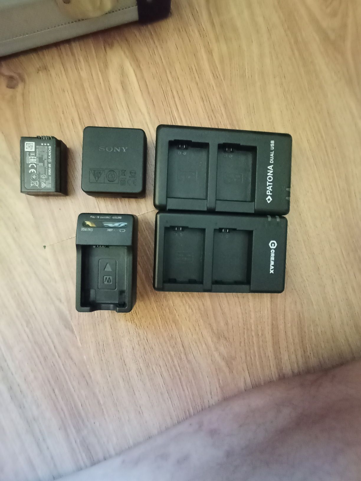 Батерия Sony np-fw 50 и зарядно