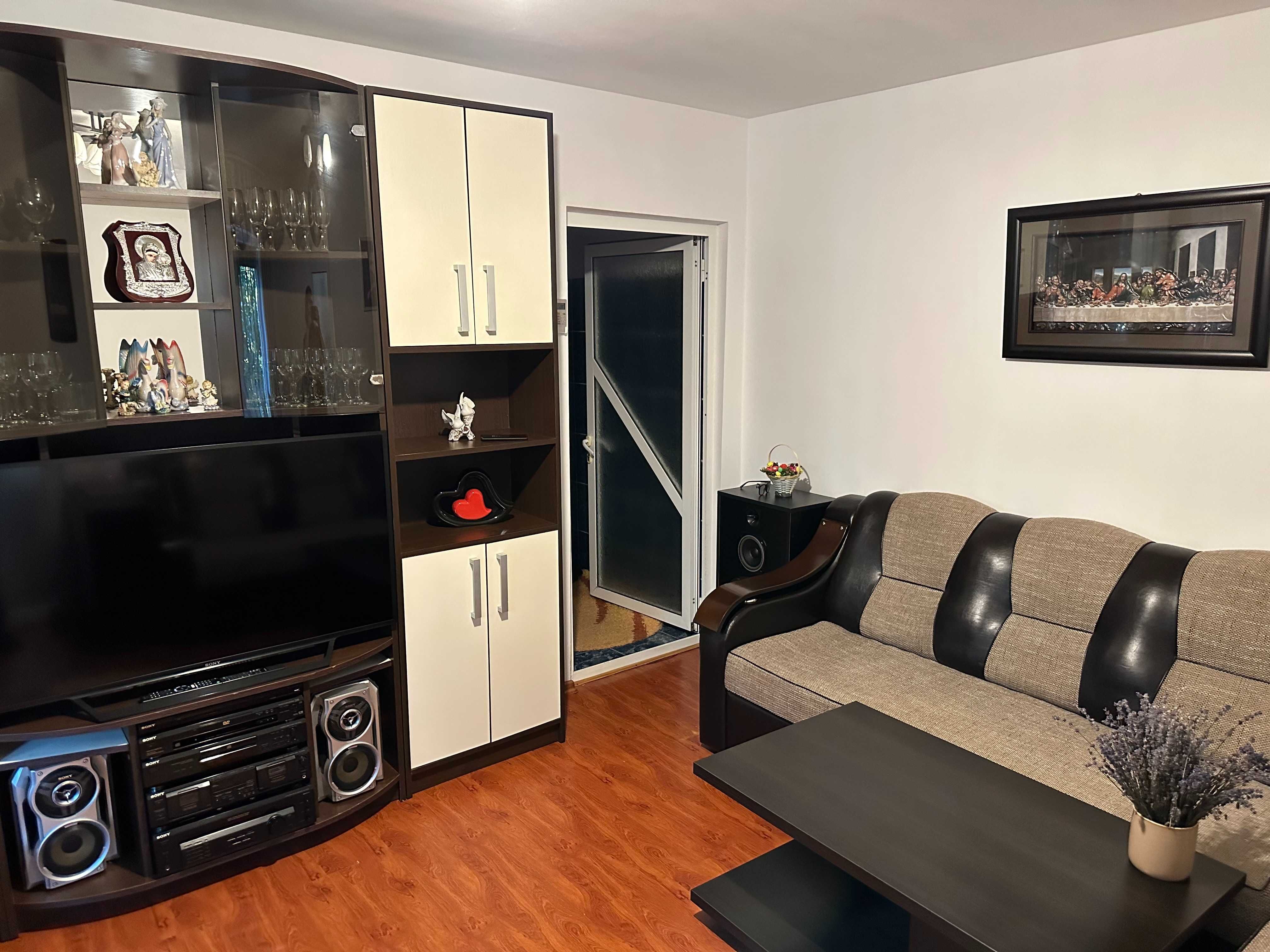 Apartament cu 2 camere zona Liceul Danubius