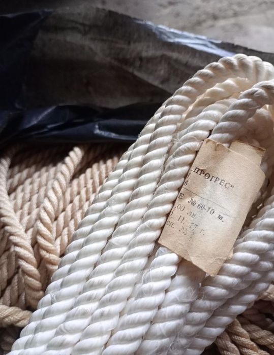 Нови въжета с различна дебелина