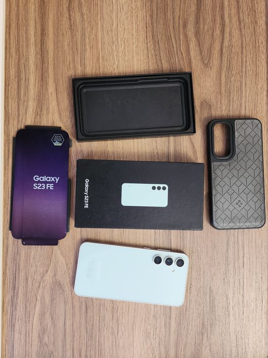 Продам Samsung S23 FE