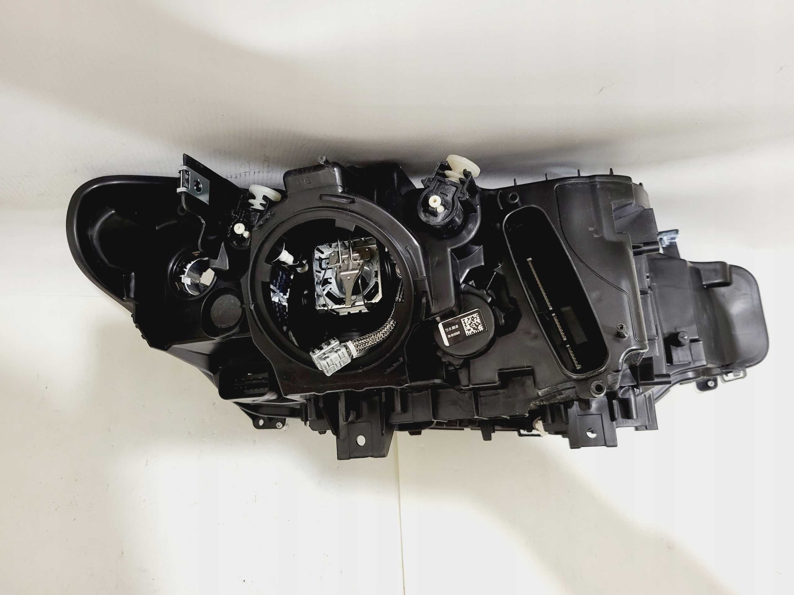 Bmw 1 F20 F21 far bixenon stanga dreapta faruri xenon adaptiv ahl
