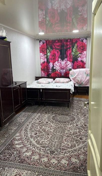 Срочно  Продаётся Космонавте 2/3/4 с мебелью ремонт средний !