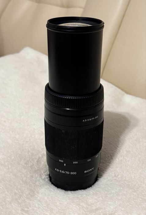 Vând sau schimb obiectiv Sony SAL75300 4,5-5,6