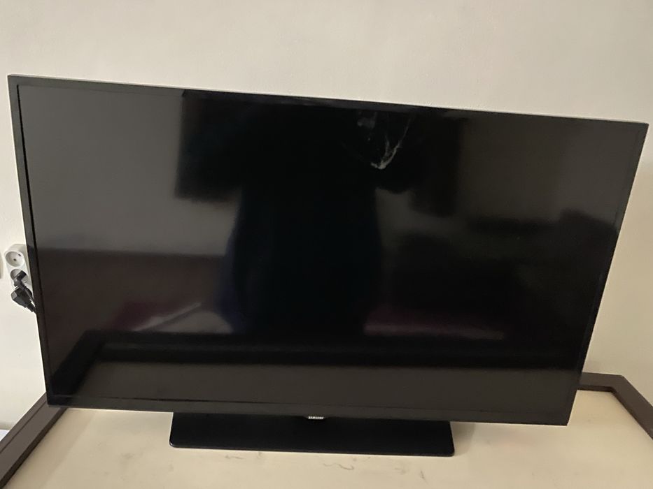 Телевизор на запчасти