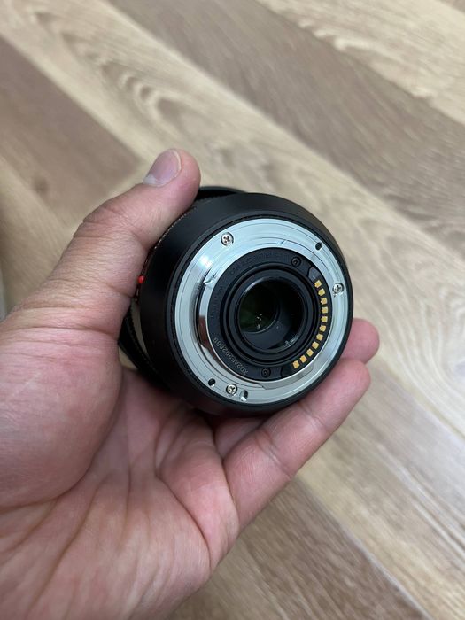 Panasonic Lumix G Vario 12-60mm f/3.5-5.6
(Micro 4/3) obyektiv
