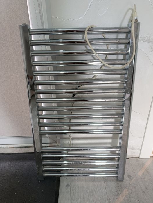 Полотенца сушитель электрический