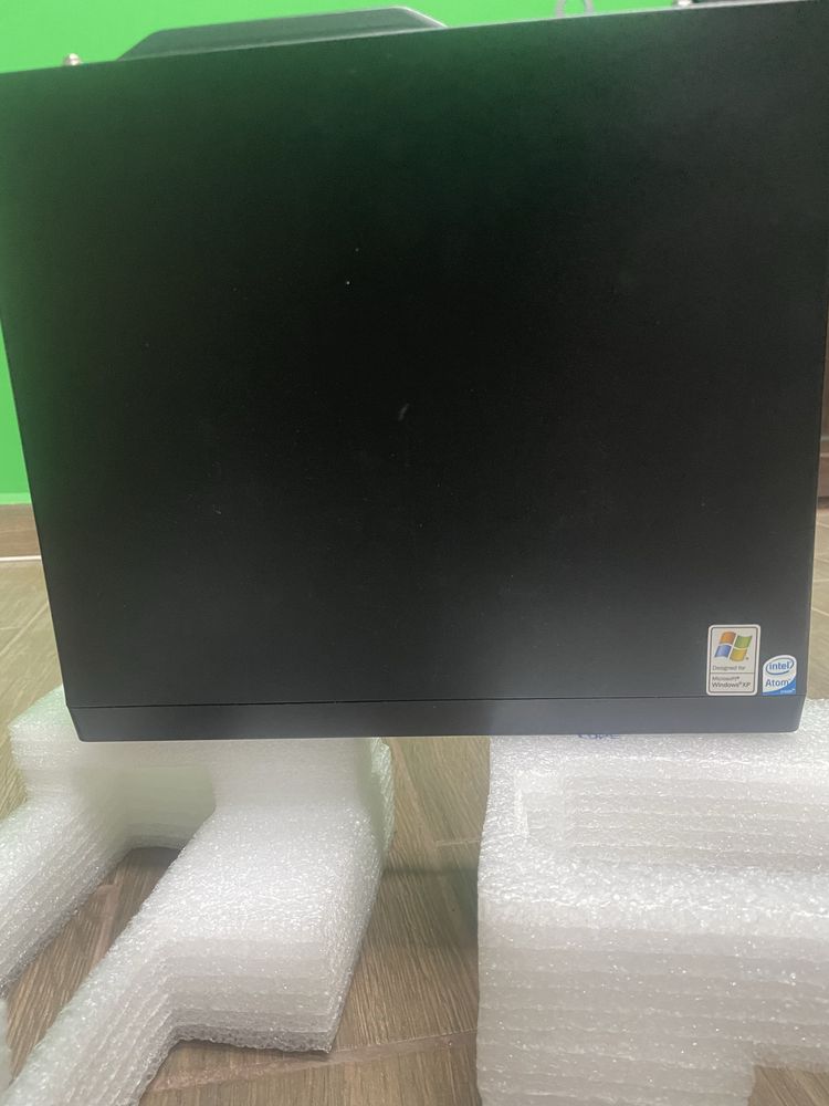 компютър MSI Wind Nettop S2316XP – перфектно състояние