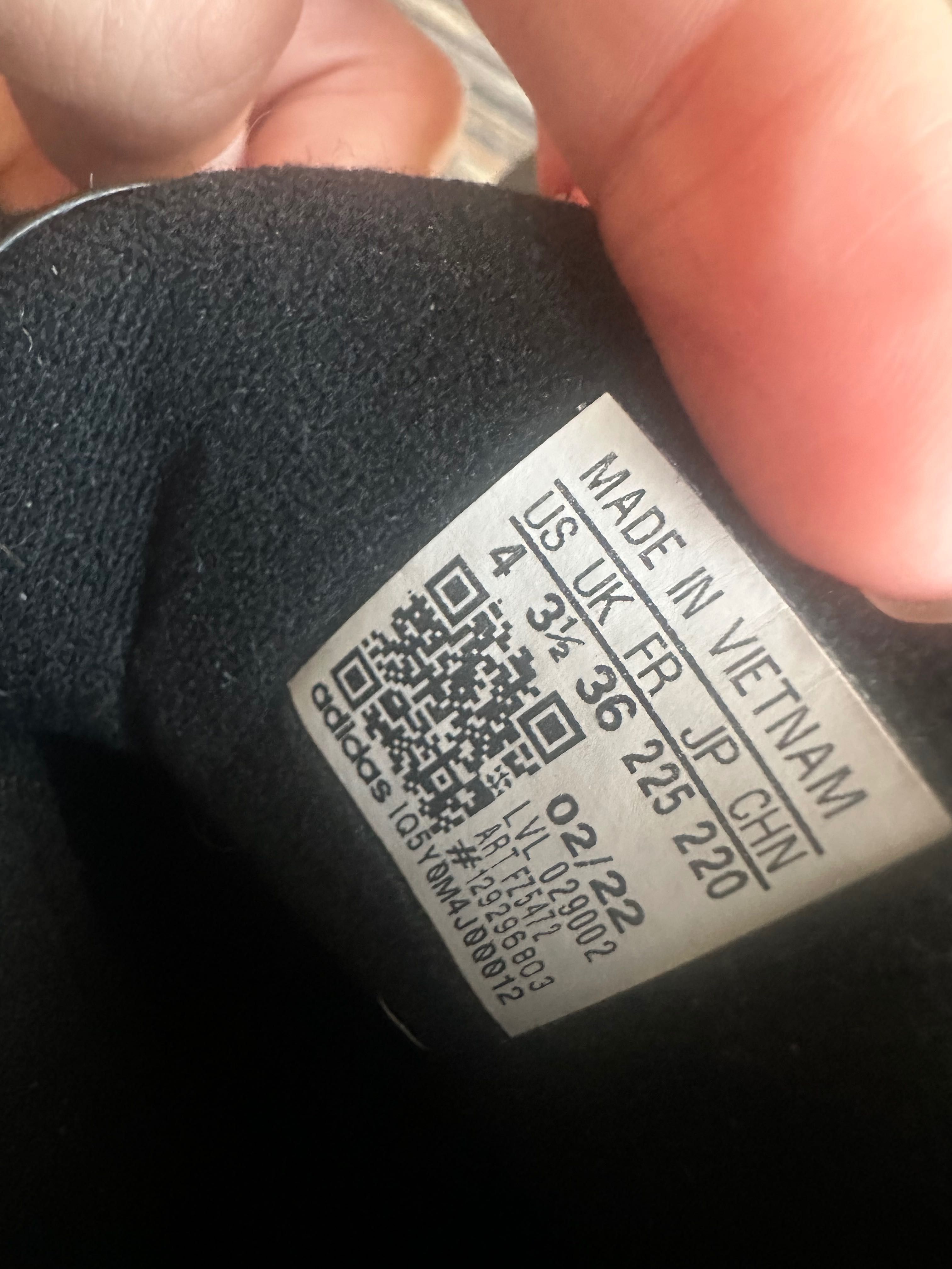 Зимни боти унисекс adidas