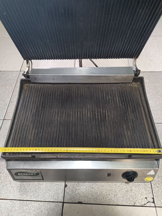 Грил тостер за сандвичи